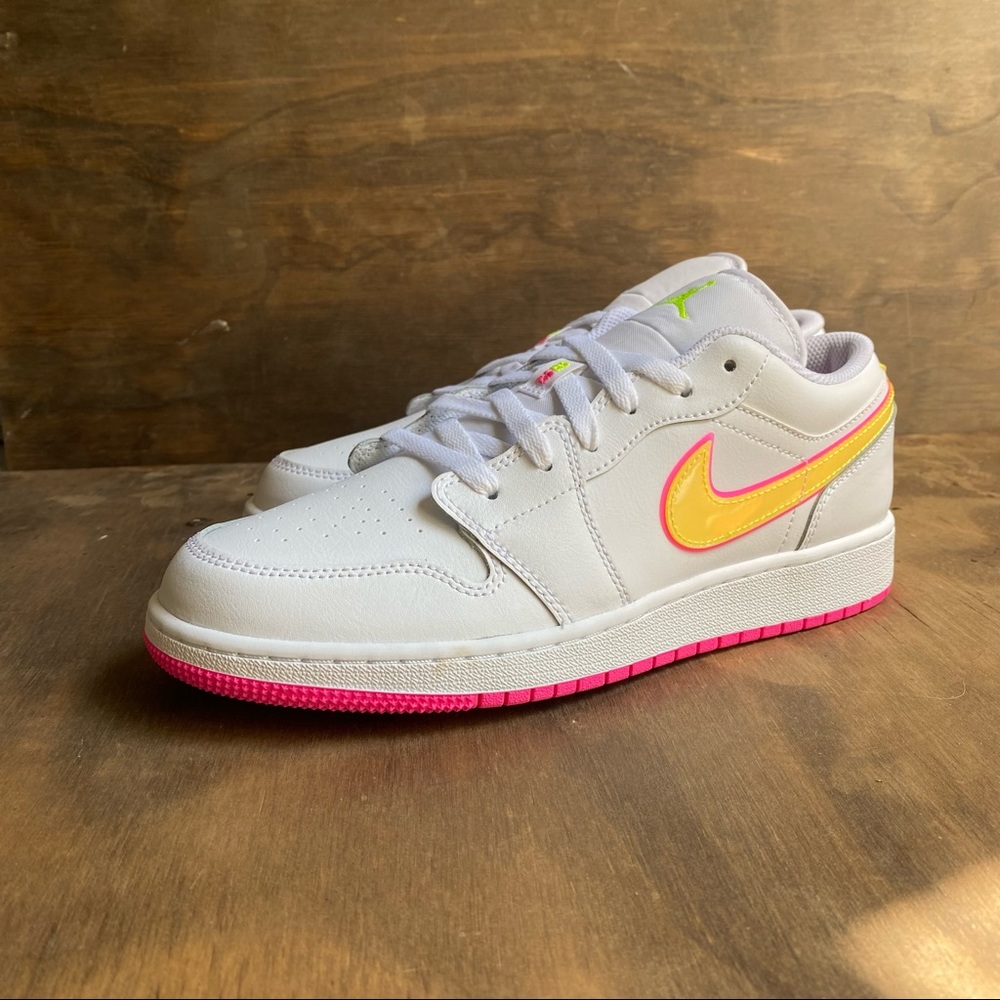Air Jordan 1 low